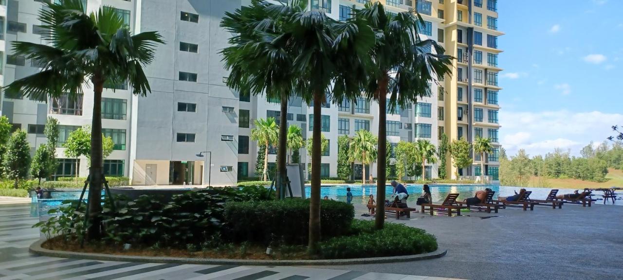 Homestay Arc Austin Hills Jb 4-5Pax ジョホールバル エクステリア 写真